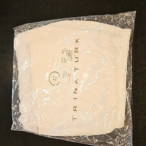 💕TRINA TURK💕 Tap Silk Blend Pajama Shorts Medium M NWT - Picture 6 of 7